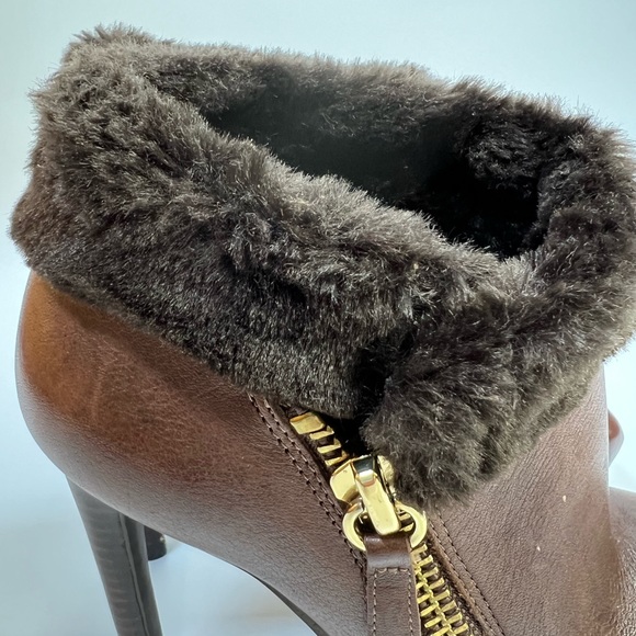 Guess Ivorie Brown Booties Size 6 - Picture 15 of 16